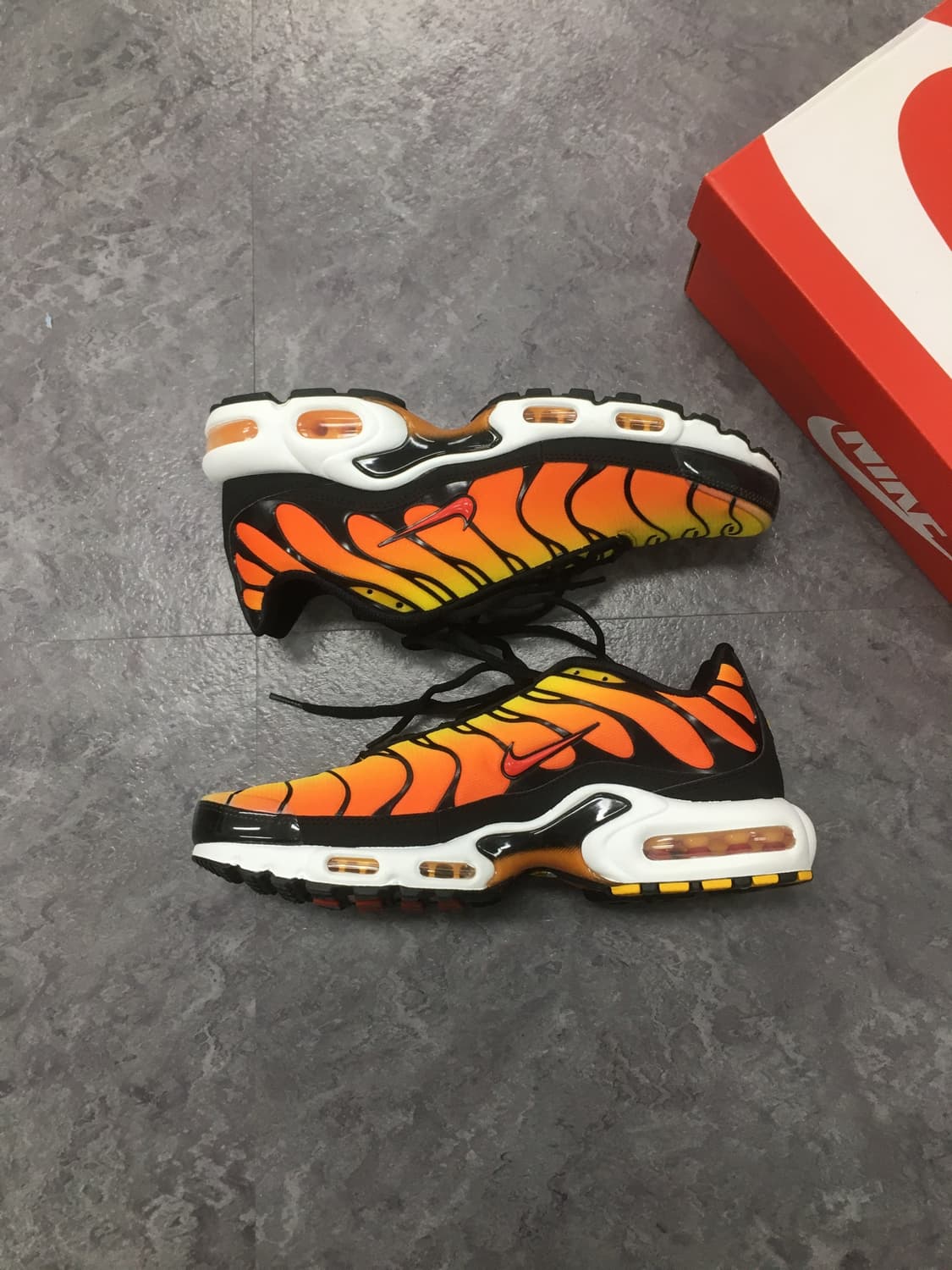 Nike Air Max Plus 나이키 맥스 플러스 상품이미지1