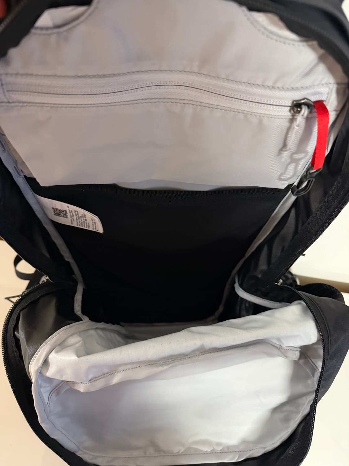 아크테릭스 에어리어스 18L 백팩 블랙 상품이미지6