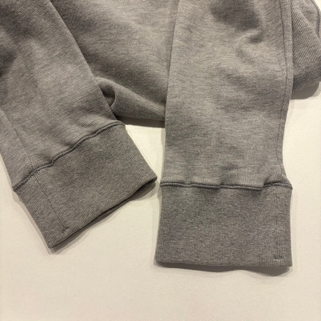 [L] 스톤아일랜드 맨투맨 티셔츠 그레이 노와펜 C114 상품이미지6