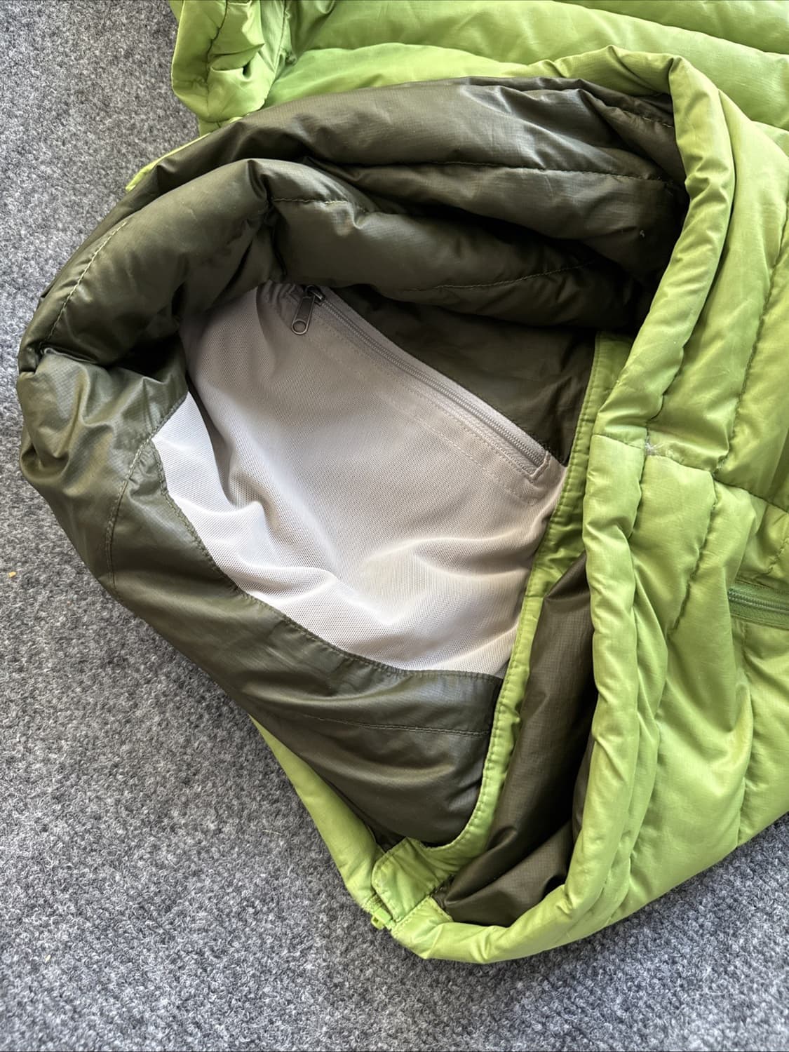 파타고니아 멘즈 경량패딩 라임 상품이미지5