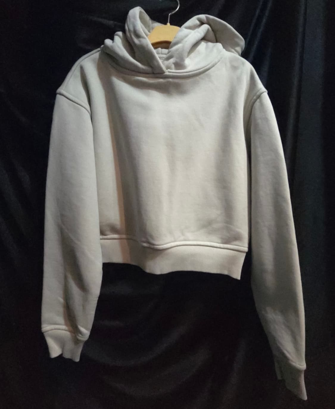 Matinkim 마뗑킴 레터링 프린트 크롭 후드티 상품이미지1