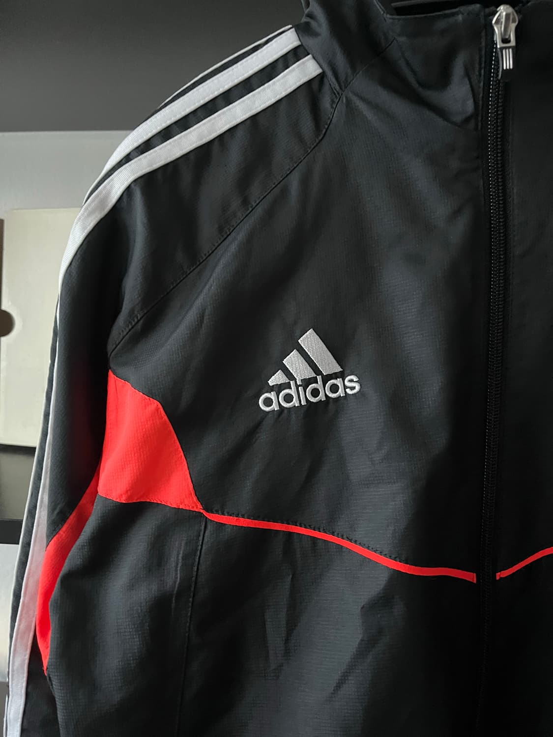 아디다스 삼선로고 바람막이 자켓 L 상품이미지3