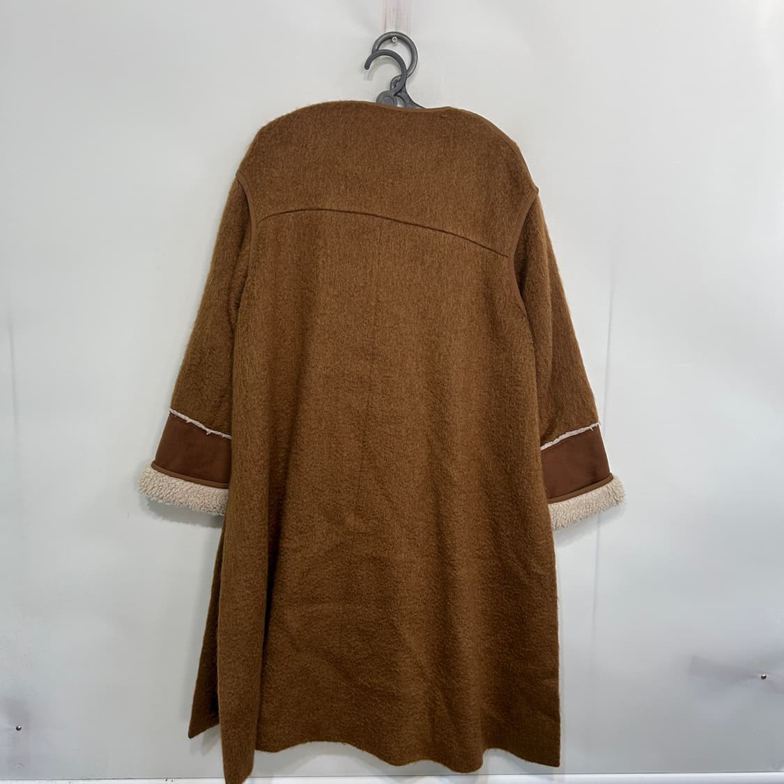 세컨플로어 무스탕 코트 66 상품이미지3