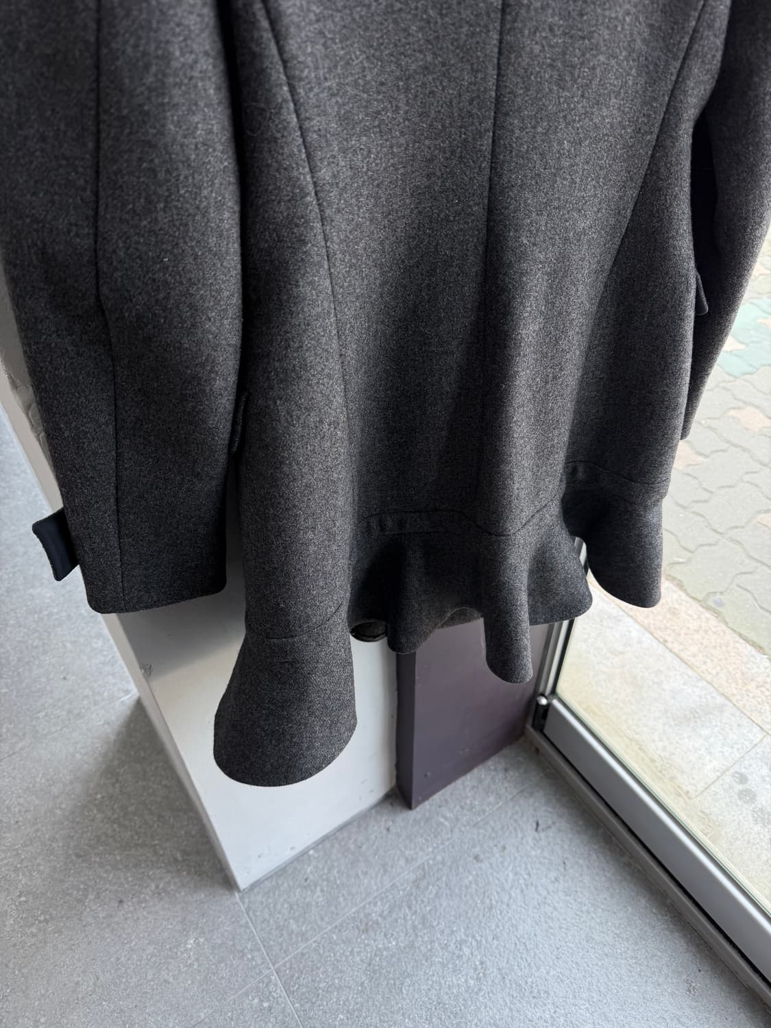 44/ 프라다 2009FW 런웨이 셔링 울코트 상품이미지7