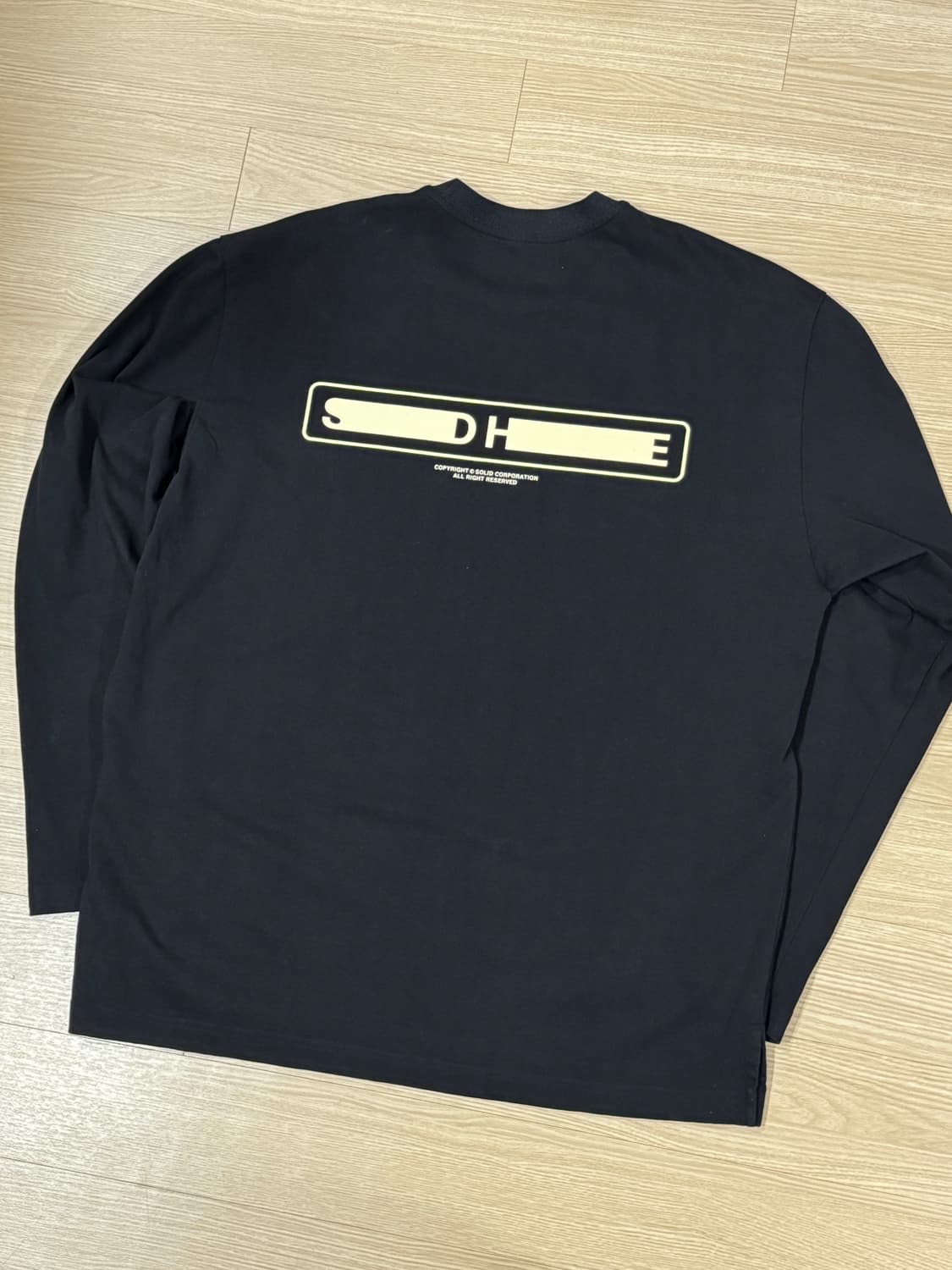 [46] 솔리드옴므 21SS 백로고 롱슬리브 블랙 상품이미지1