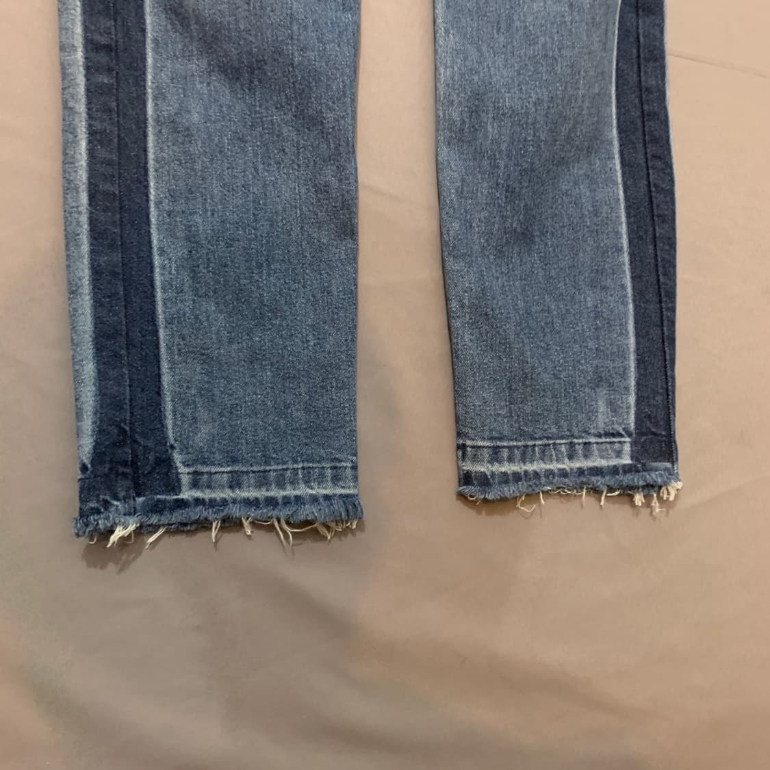 30인치 시스템옴므 18 사이드 배색 워싱 컷팅 스판 데님 청바지 상품이미지5