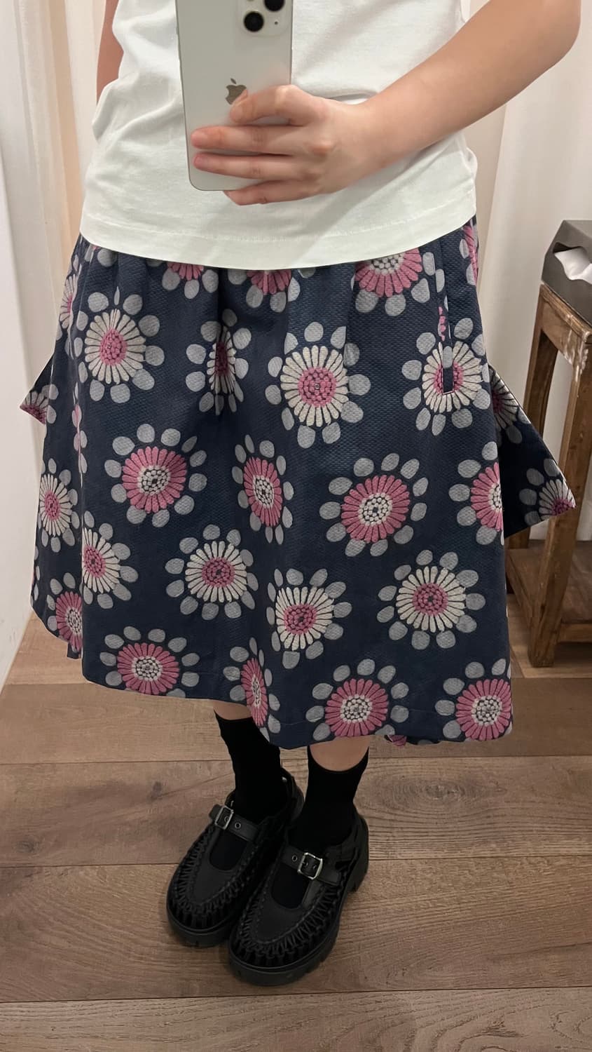 Floral Pattern Transformed Felt Skirt 상품이미지7