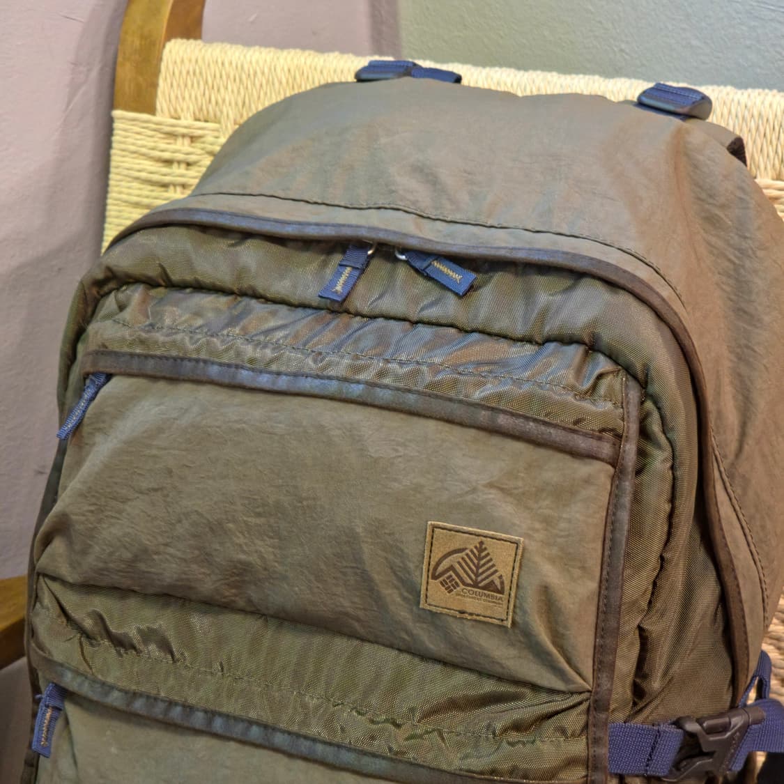 컬럼비아 백팩 + 파우치 세트 카키 (35L) 상품이미지3