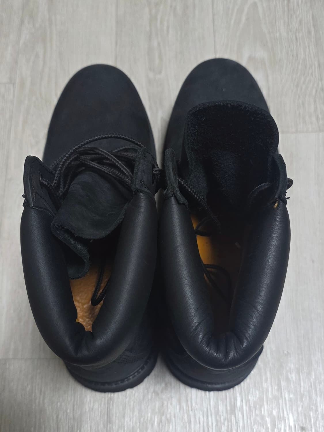 팀버랜드 6인치 블랙 부츠 260 상품이미지5