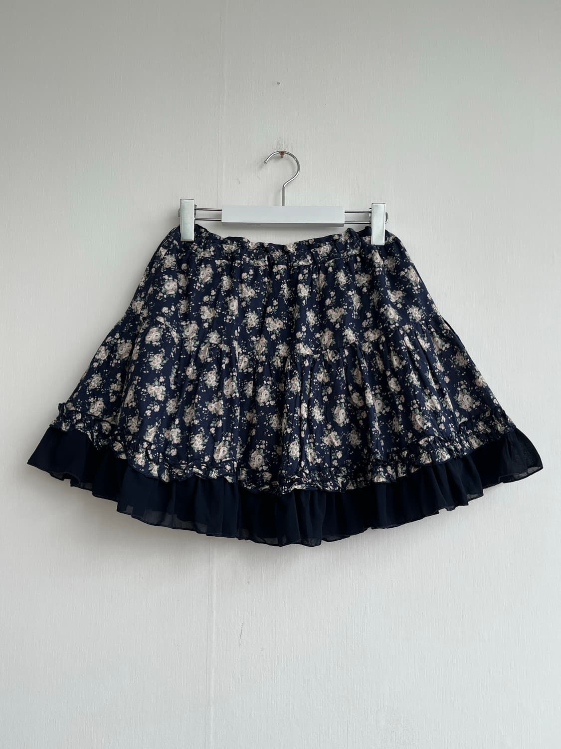 *SALE) 네이비 잔꽃 쉬폰 미니 스커트 상품이미지1