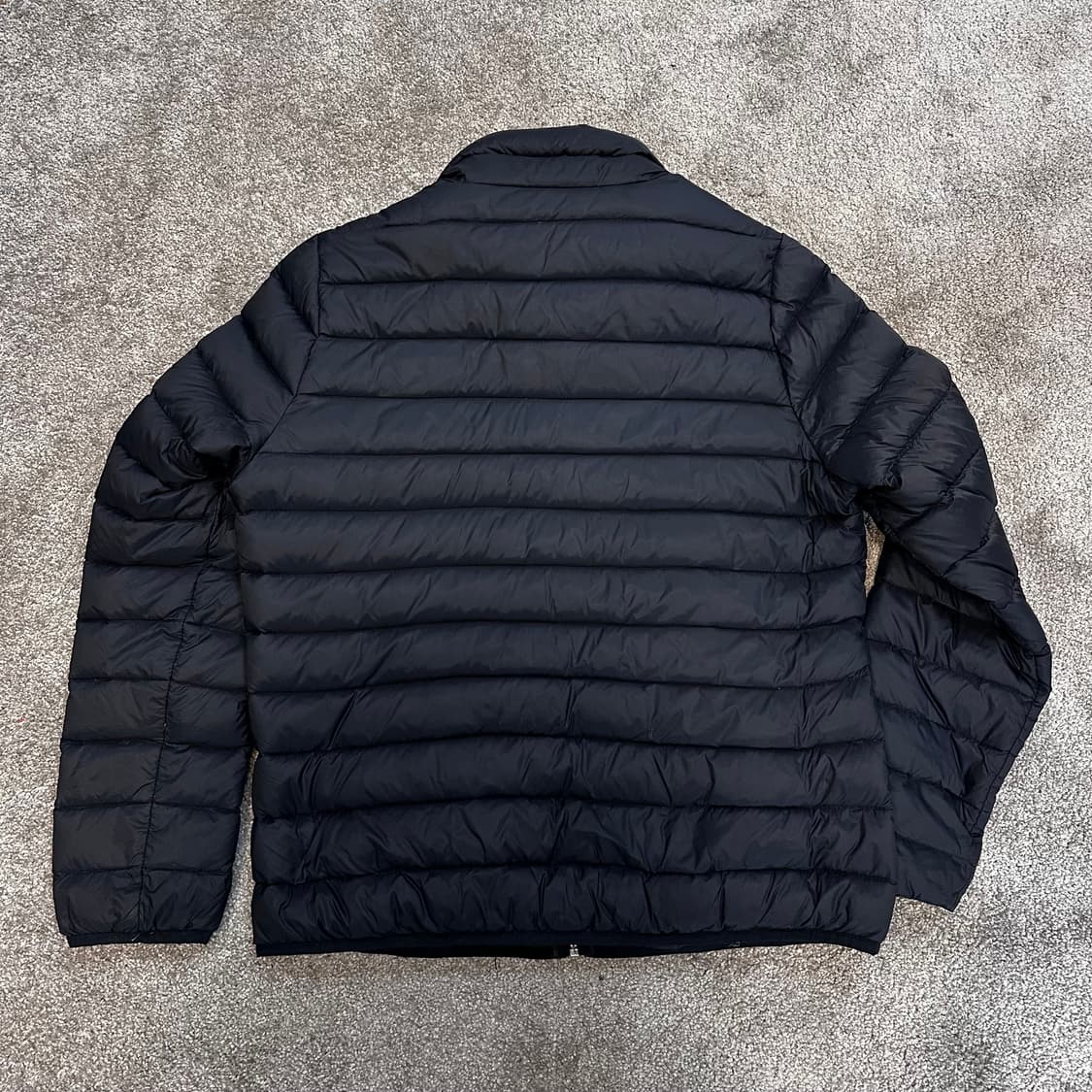 아베크롬비 블랙 덕다운 경량패딩L 상품이미지8
