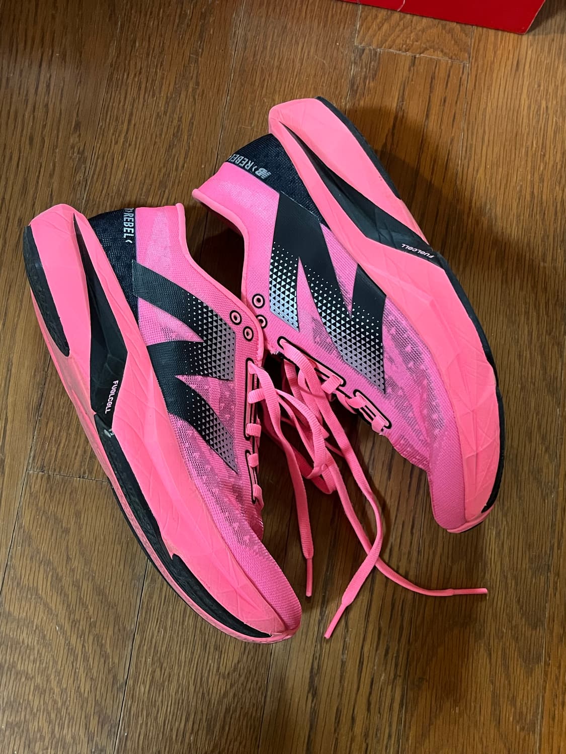 뉴발란스 퓨어셀 레벨 v4 D 울트라 핑크 240 러닝화 러닝 상품이미지8