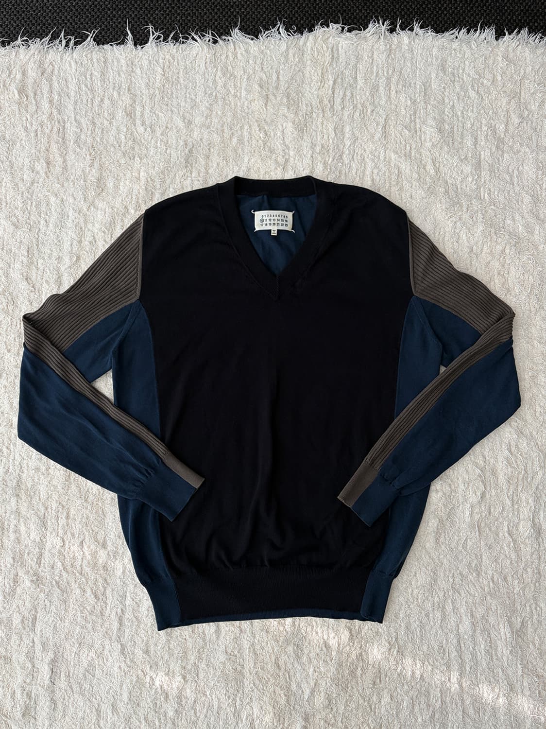 마틴 마르지엘라 브이넥 니트 상품이미지5