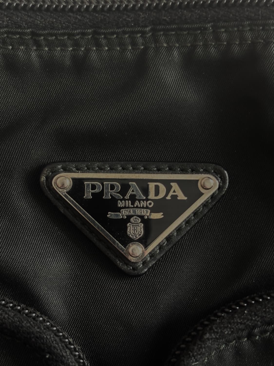 프라다 포코노 나일론 크로스백(투포켓, 바이커백) 상품이미지3