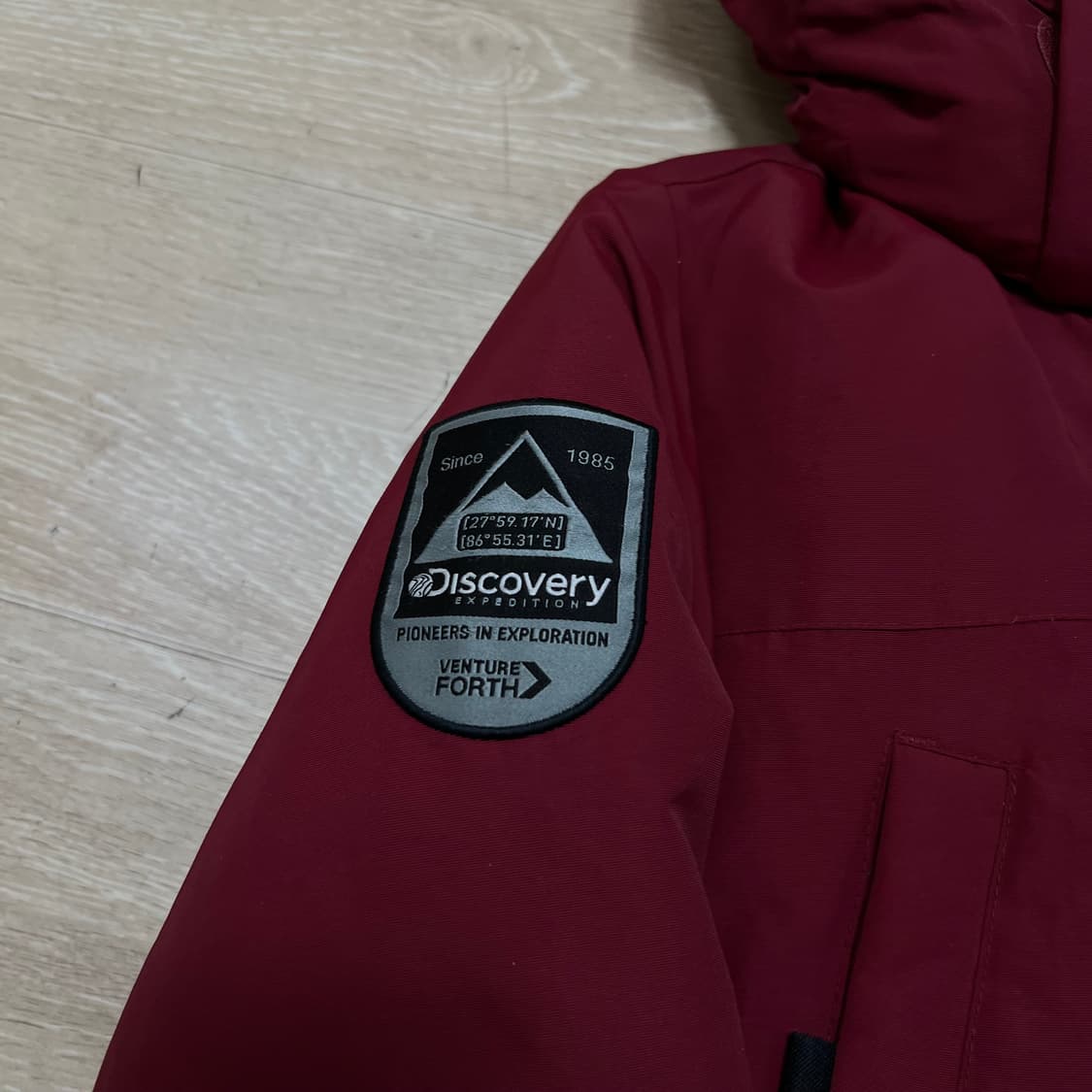디스커버리 여성 구스다운 후드 사파리 패딩 점퍼 [와인] S/90 상품이미지5