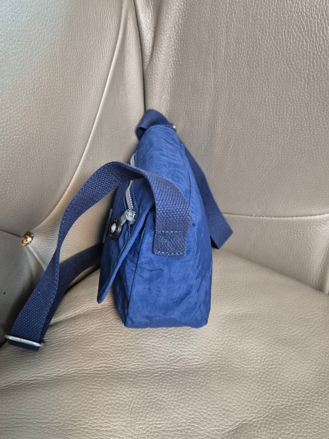 키플링 미르테 크로스백. 상품이미지4