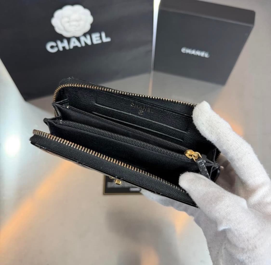 [리오브] 샤넬 클래식 금장 지퍼돌이 장지갑 상품이미지4