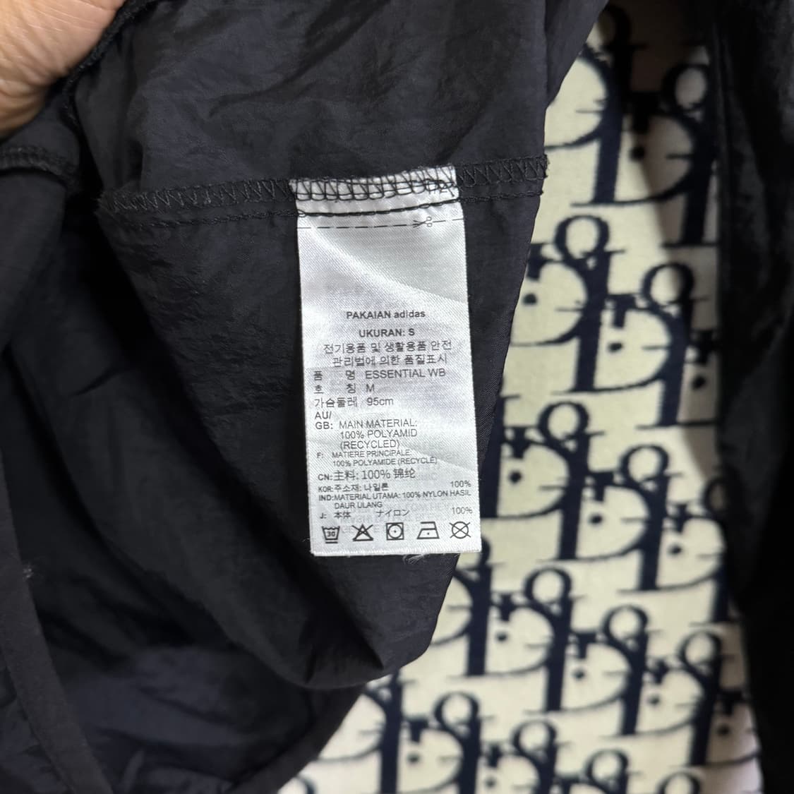 아디다스 에센셜 후드 바람막이 M 상품이미지5