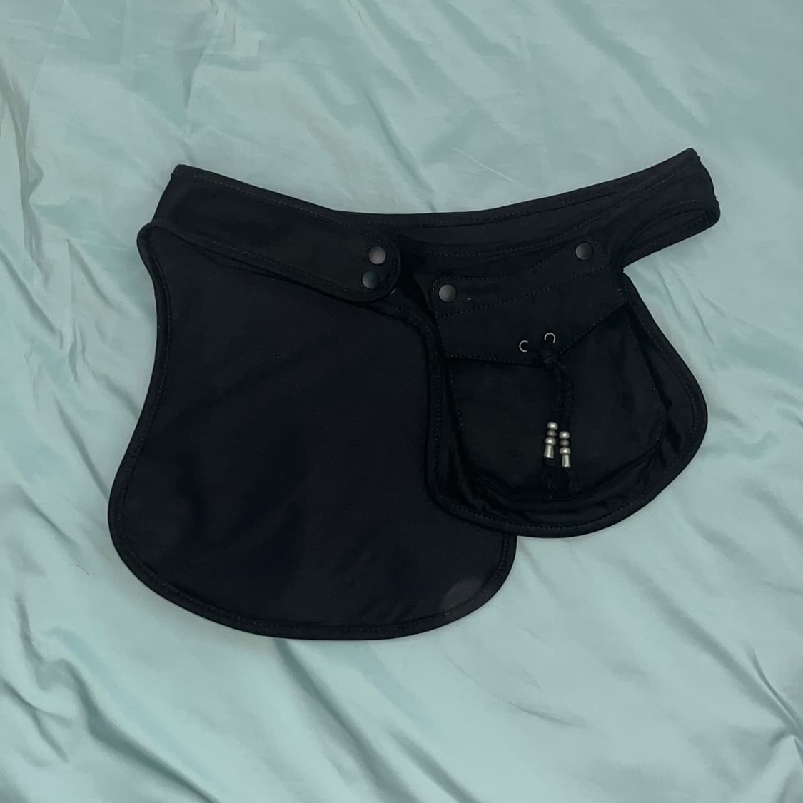 코이세이오 스웨이드 벨트백 블랙 상품이미지3