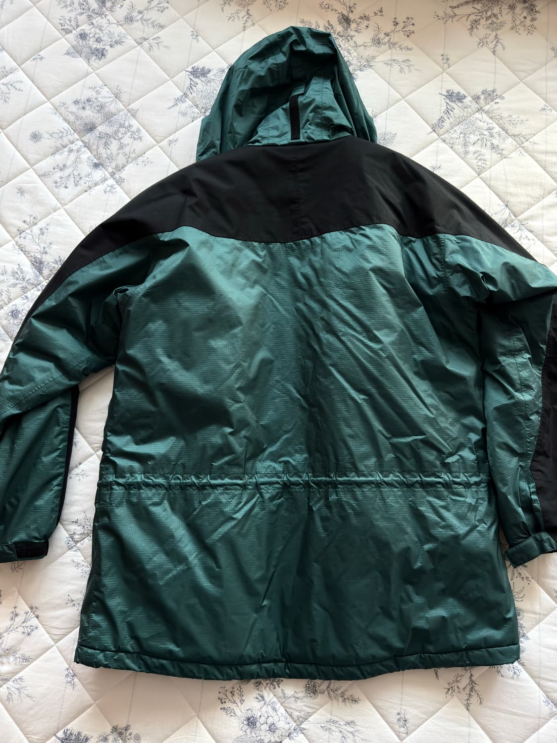 엘엘빈 고어텍스 마운틴 가이드 파카 상품이미지2