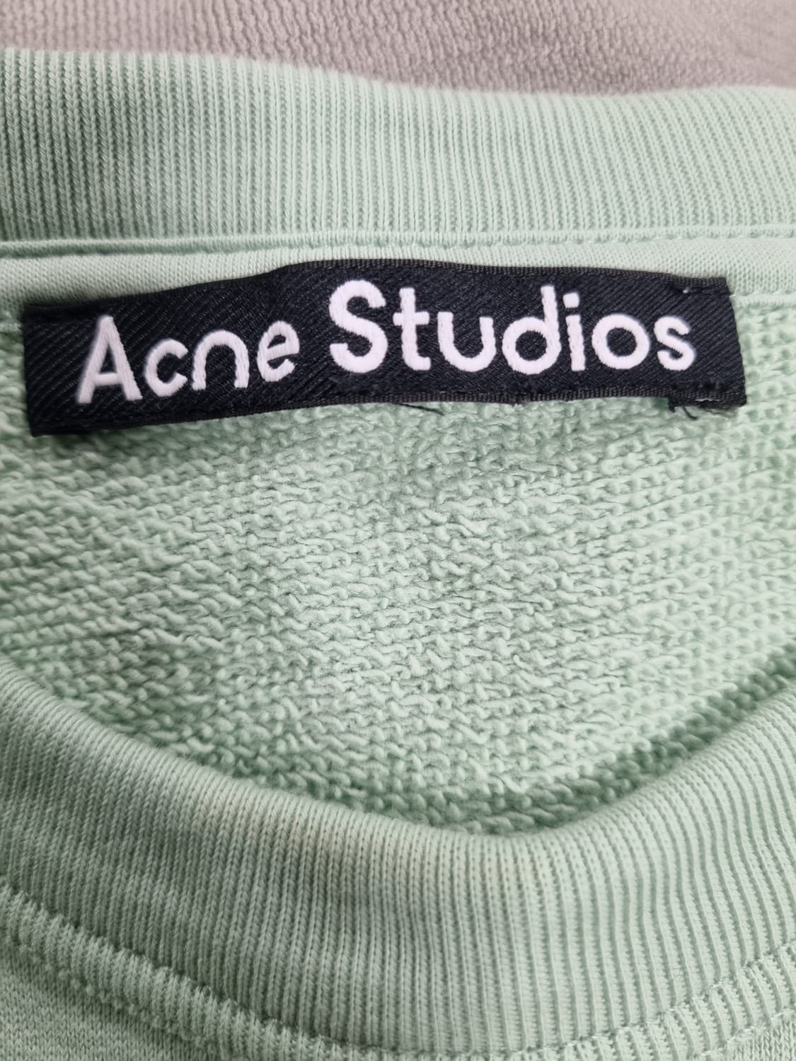 아크네스튜디오 공용 맨투맨  상품이미지2