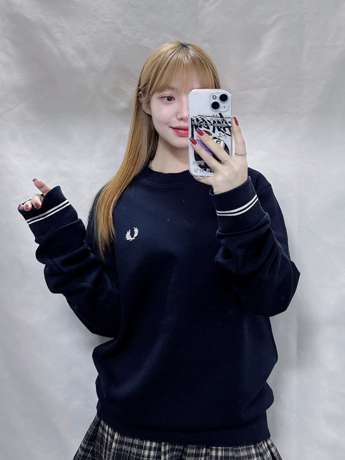 프레드페리 블랙 스몰로고 맨투맨  상품이미지2