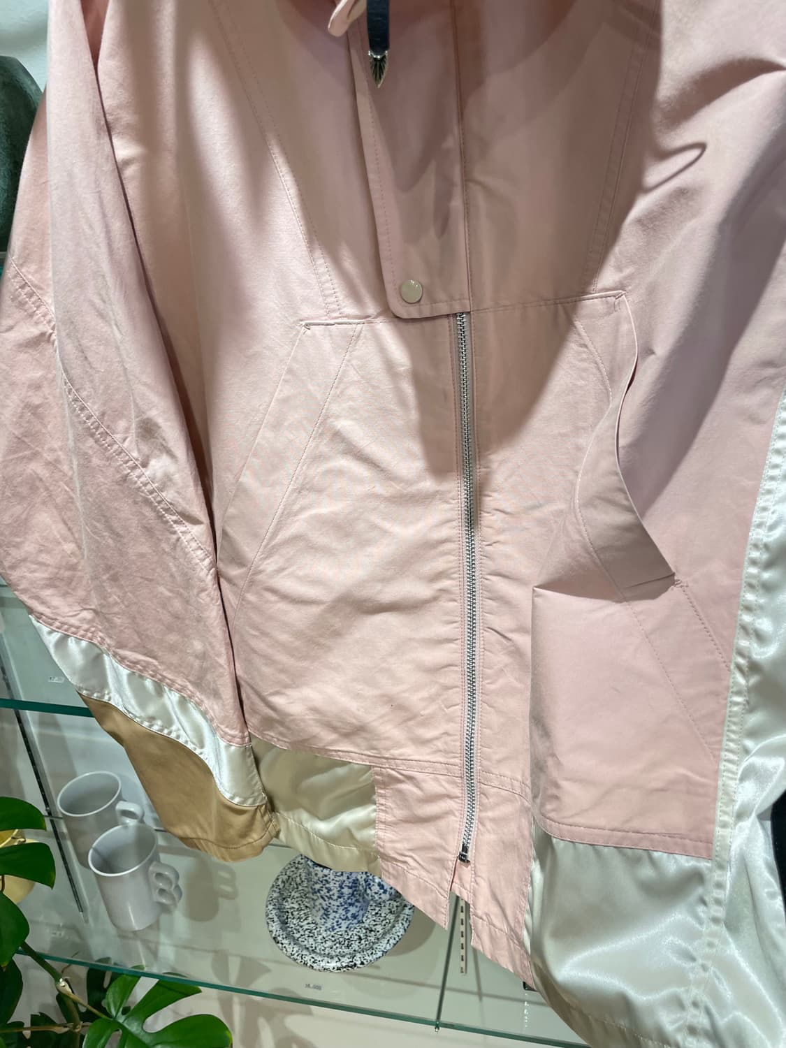 토가 비릴리스 paneled lightweight jacket 상품이미지4