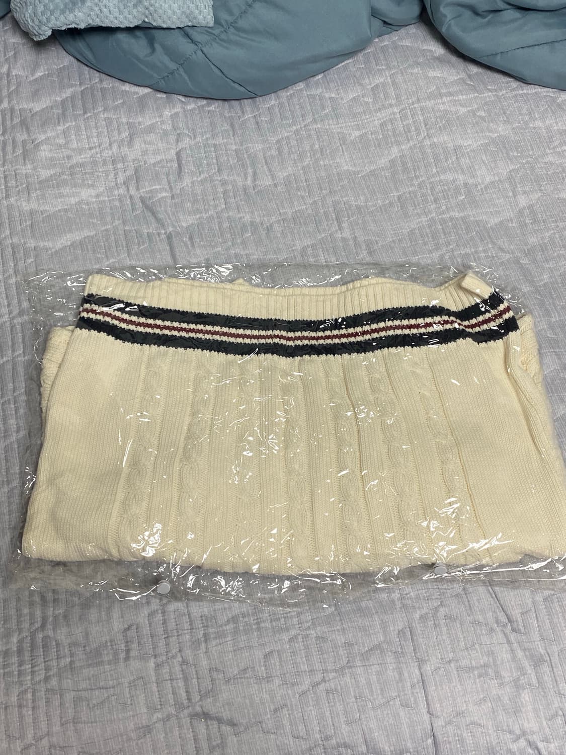 5)시오타 크로켓 스웨터 니트 뉴진스 해린 착용 상품이미지8