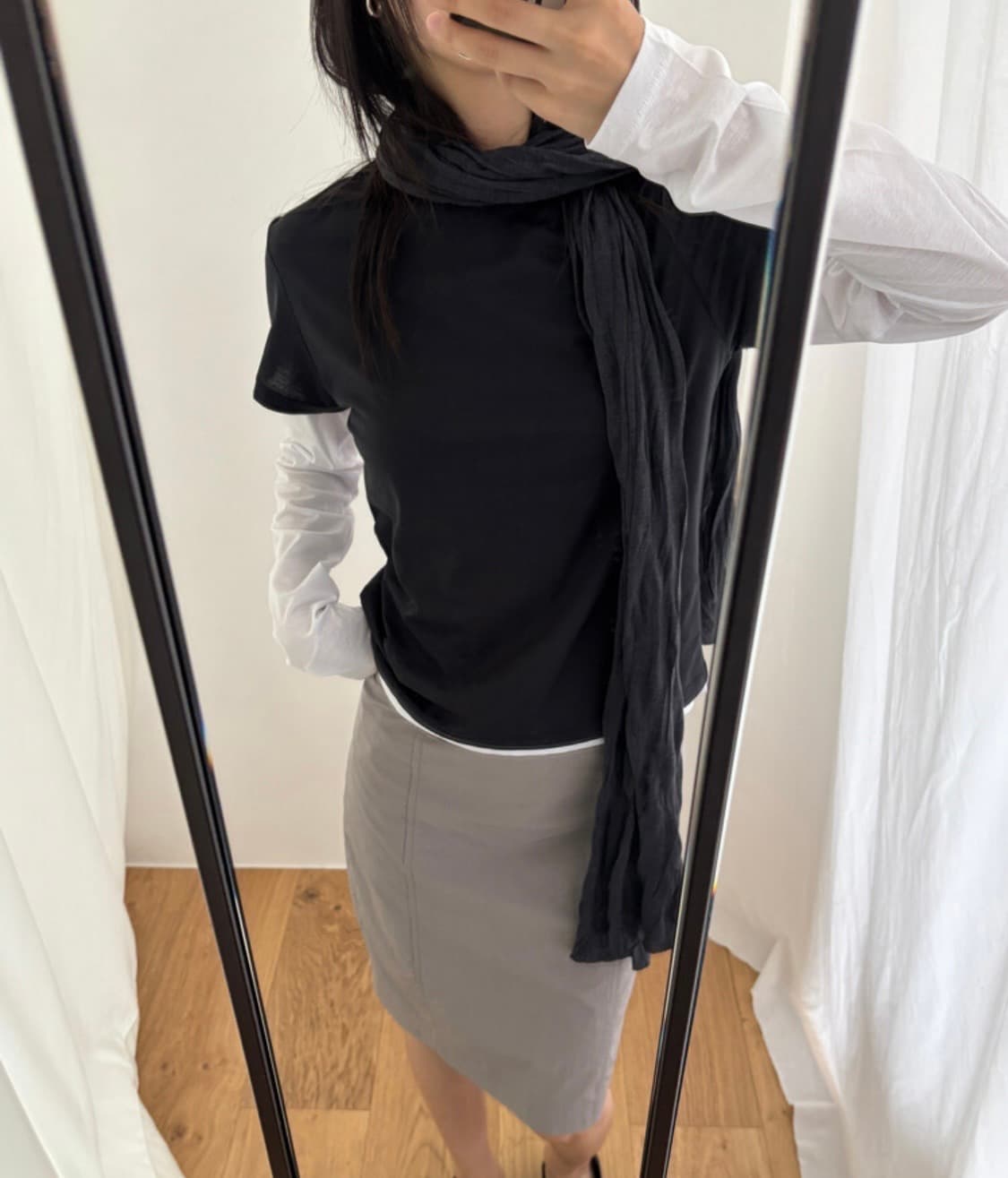 브리즈아카이브 루츠 스카프 차콜 상품이미지1