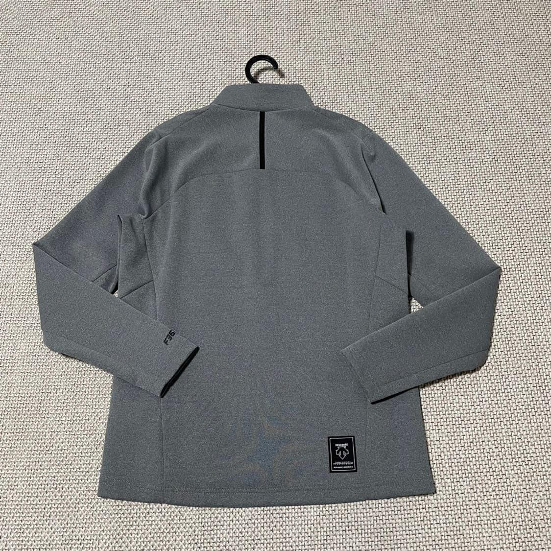 데상트  트레이닝  집업  6849 상품이미지3