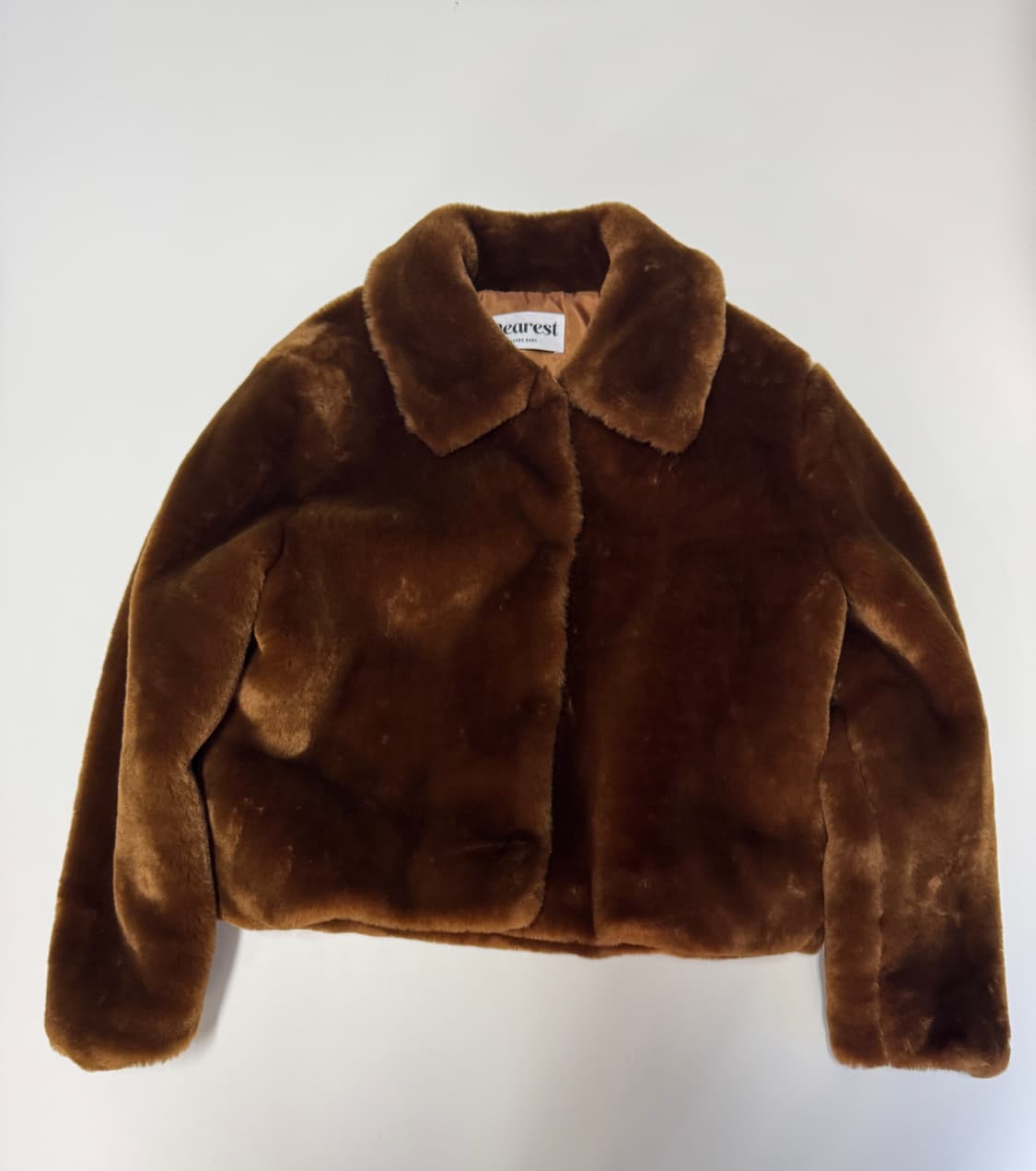 여성 디어리스트 메이비베이비 페이크 퍼 크롭 자켓 상품이미지1