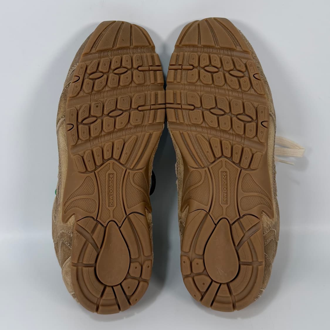 미우미우 x 뉴발란스 530 스웨이드 메쉬 스니커즈 (250)  상품이미지7