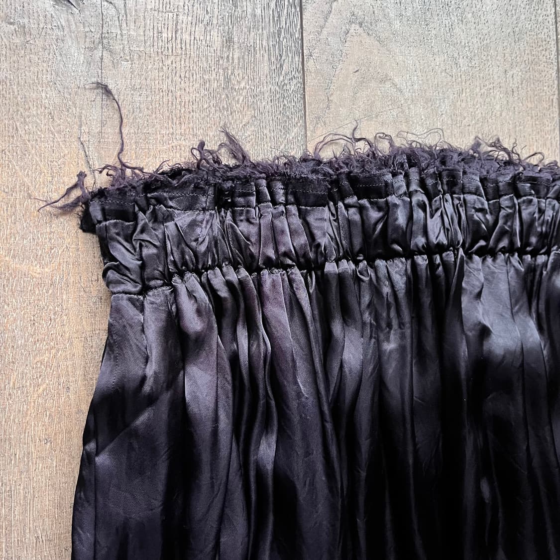 Distressed Shirring Cupra Skirt 상품이미지2