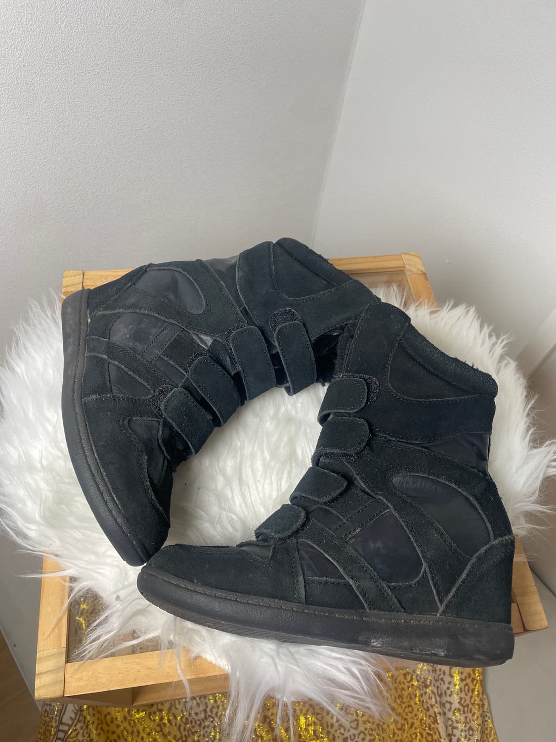 스케쳐스 블랙 히든웨지힐 털부츠 상품이미지2