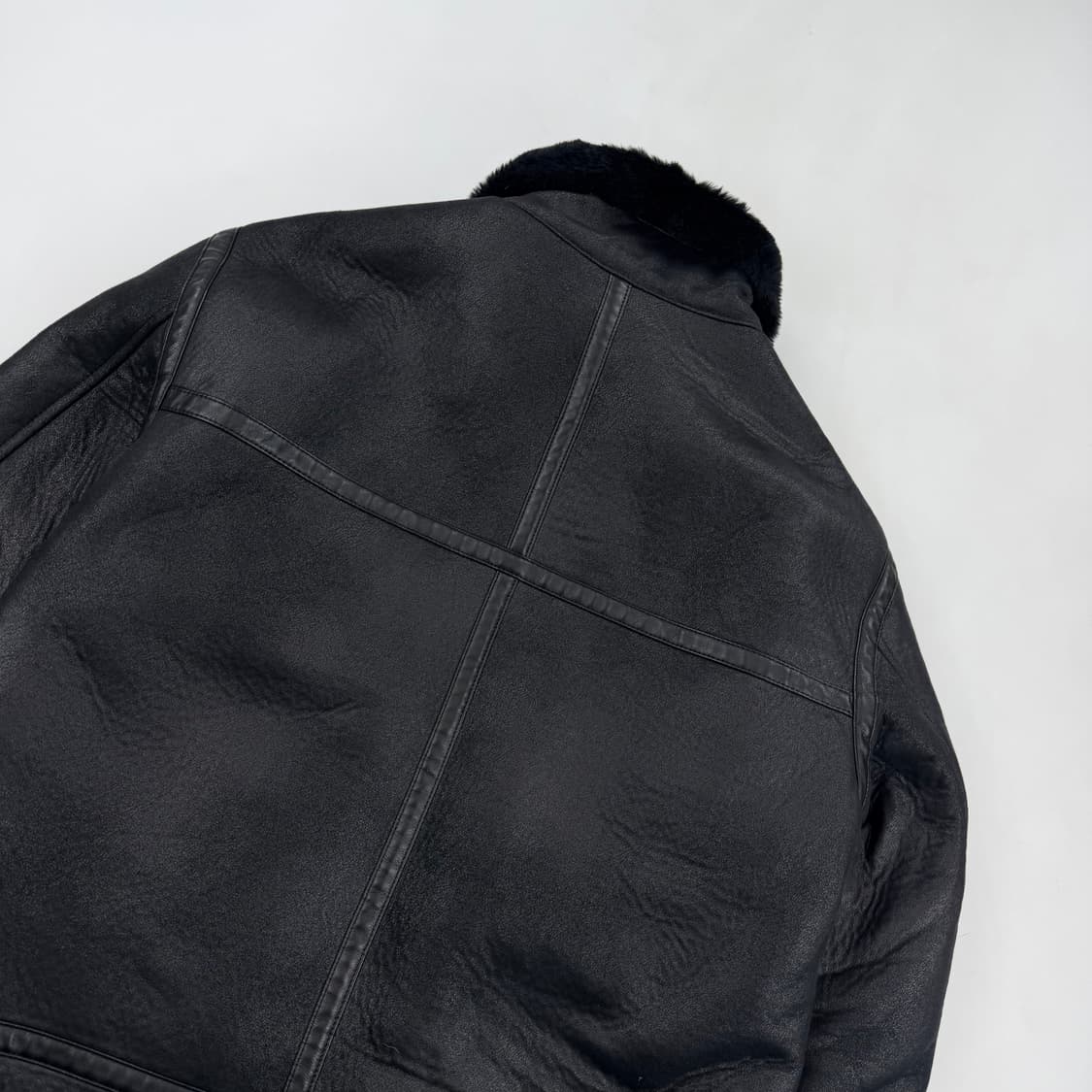 미나브 레더 스트랩 무스탕 자켓 상품이미지9