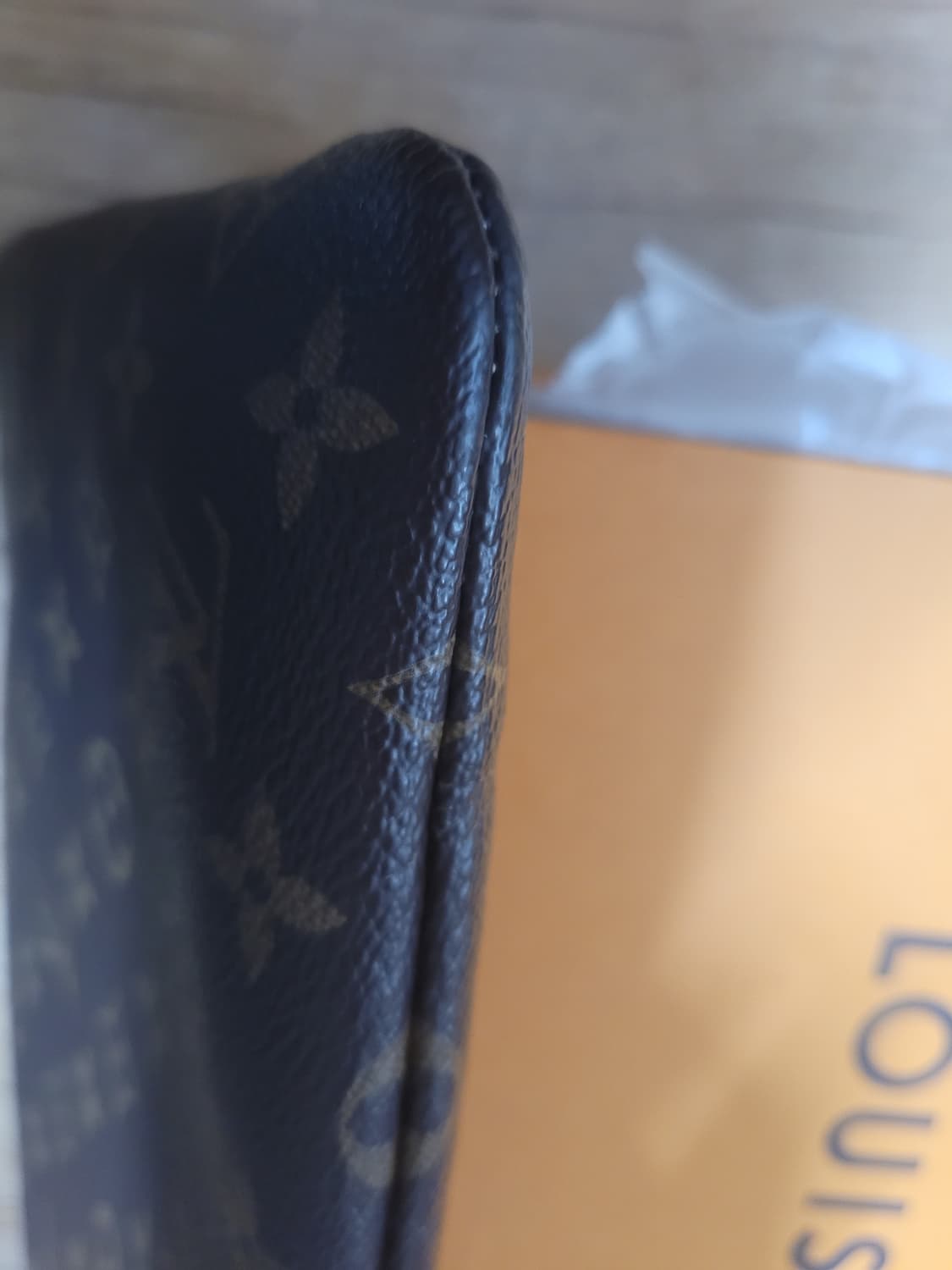 루이비통 에띠 보야쥬 클러치 상품이미지5