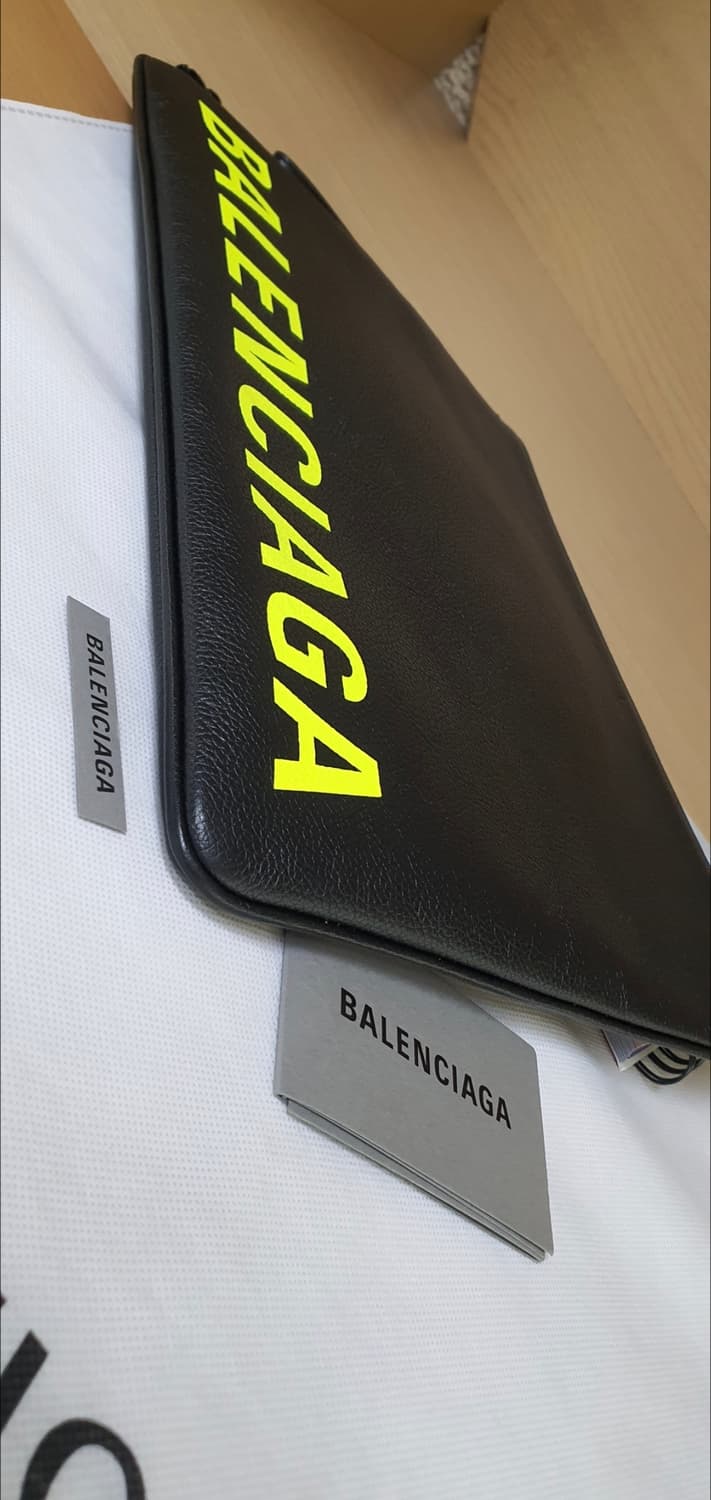 발렌시아가 클러치/클러치백 라지 정품S급(감정O) 상품이미지8