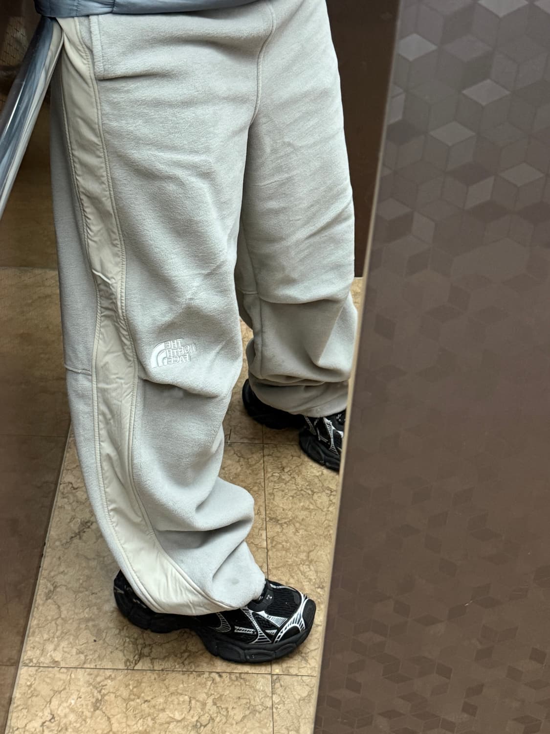 90🔥 노스페이스 플리스 팬츠 아이스 그레이 상품이미지1