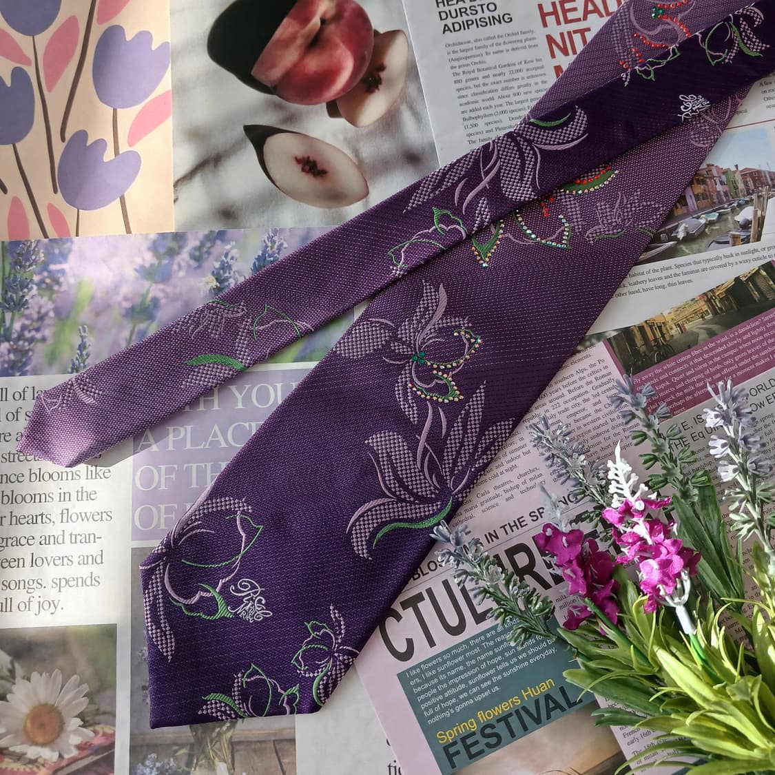 니나리치 실크 퍼플 플로럴 패턴 넥타이 9.8cm A+등급 A19247
 상품이미지5