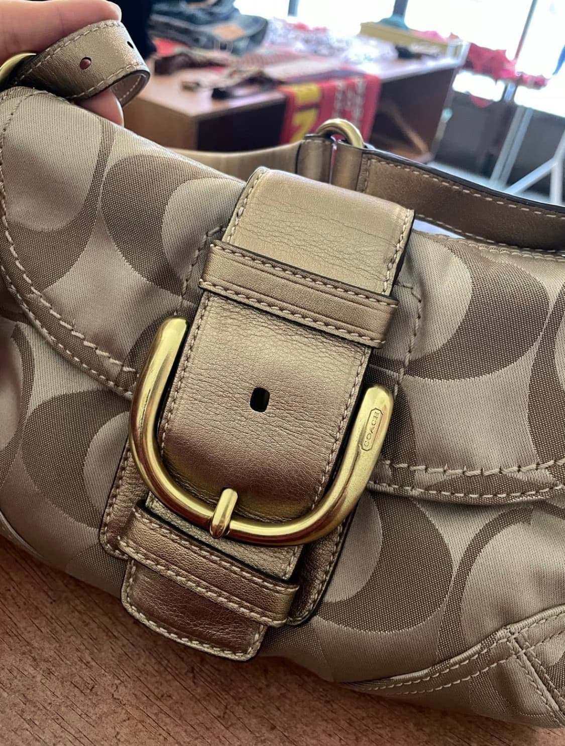 코치 골드 숄더백 새상품[무료배송] 상품이미지3