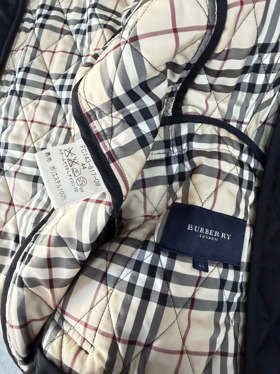 55/ 버버리 퀄티드 노바체크 패딩 자켓 상품이미지9
