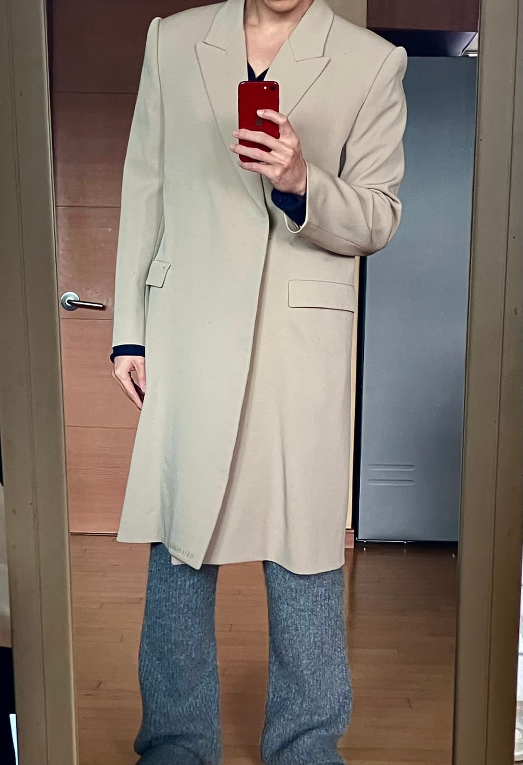 발렌시아가 서스펜디드 코트 상품이미지2