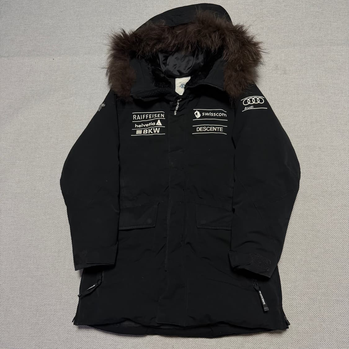 데상트 아우디 롱패딩 자켓 상품이미지1