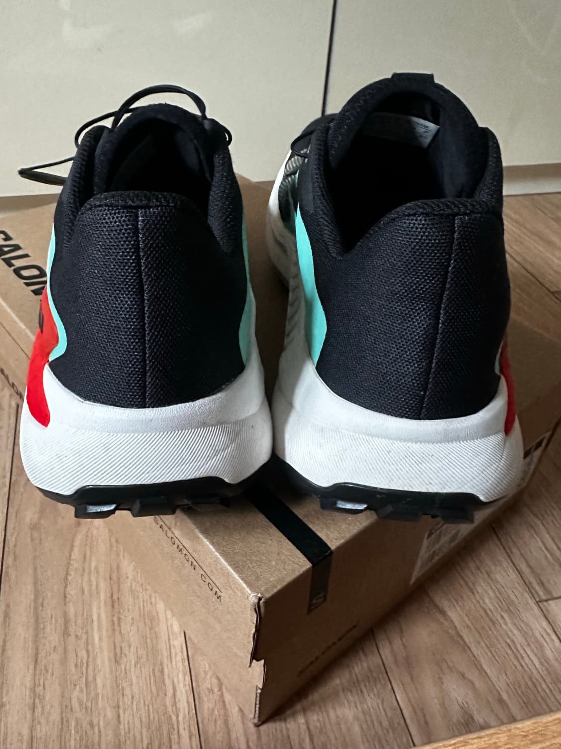 살로몬 제네시스 트레일러닝화 L47688200 265사이즈 상품이미지4