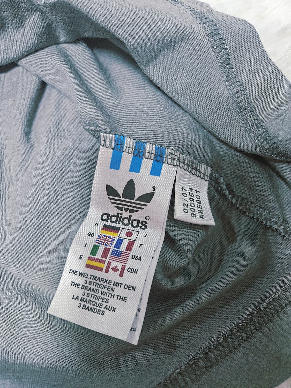 ☆빈티지아디다스☆하트 앤 솔 그래픽 티셔츠 상품이미지3