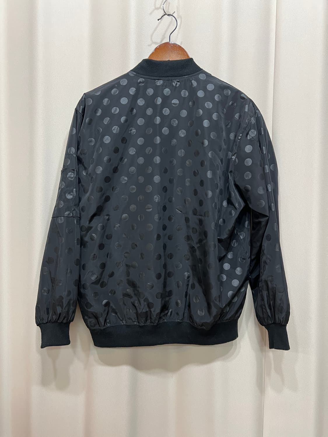 여성 도트 홑겹 바람막이 블루종 자켓 상품이미지4