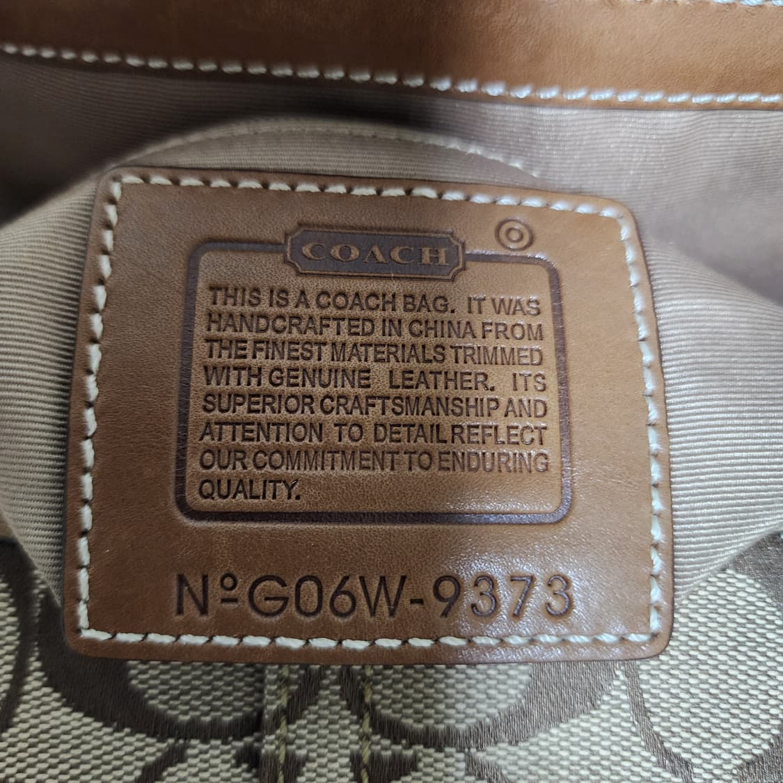 코치 스웨이드 버클 숄더백 상품이미지7