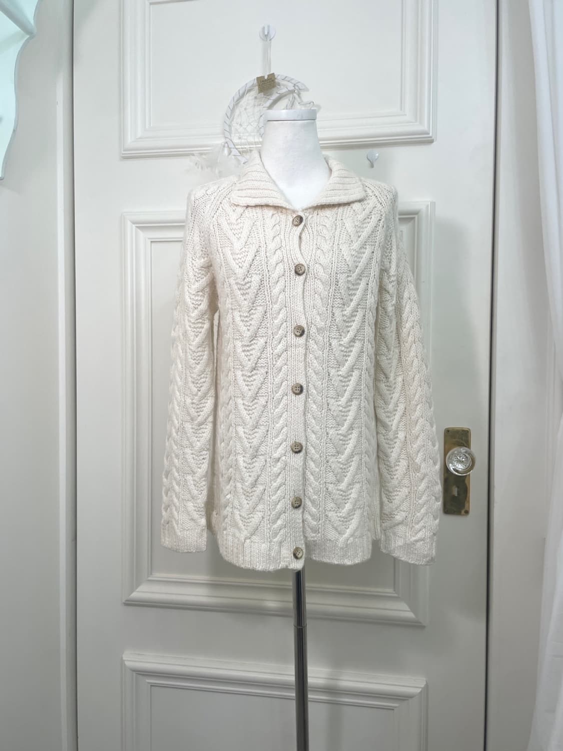 ivory twist basic collar cardigan 상품이미지1