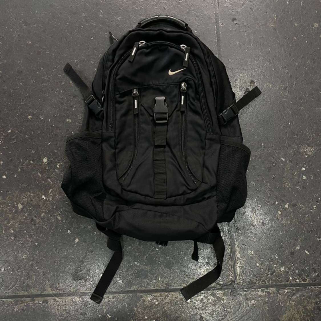 나이키 고프코어 백팩 상품이미지1