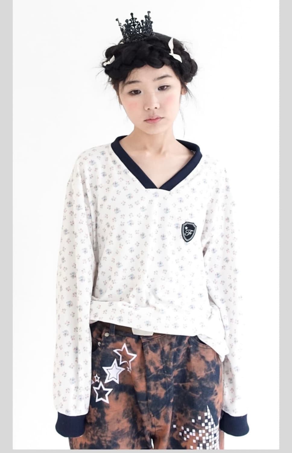 샵페어리 V flower terry shirt 브이넥 플라워 테리 셔츠 상품이미지1